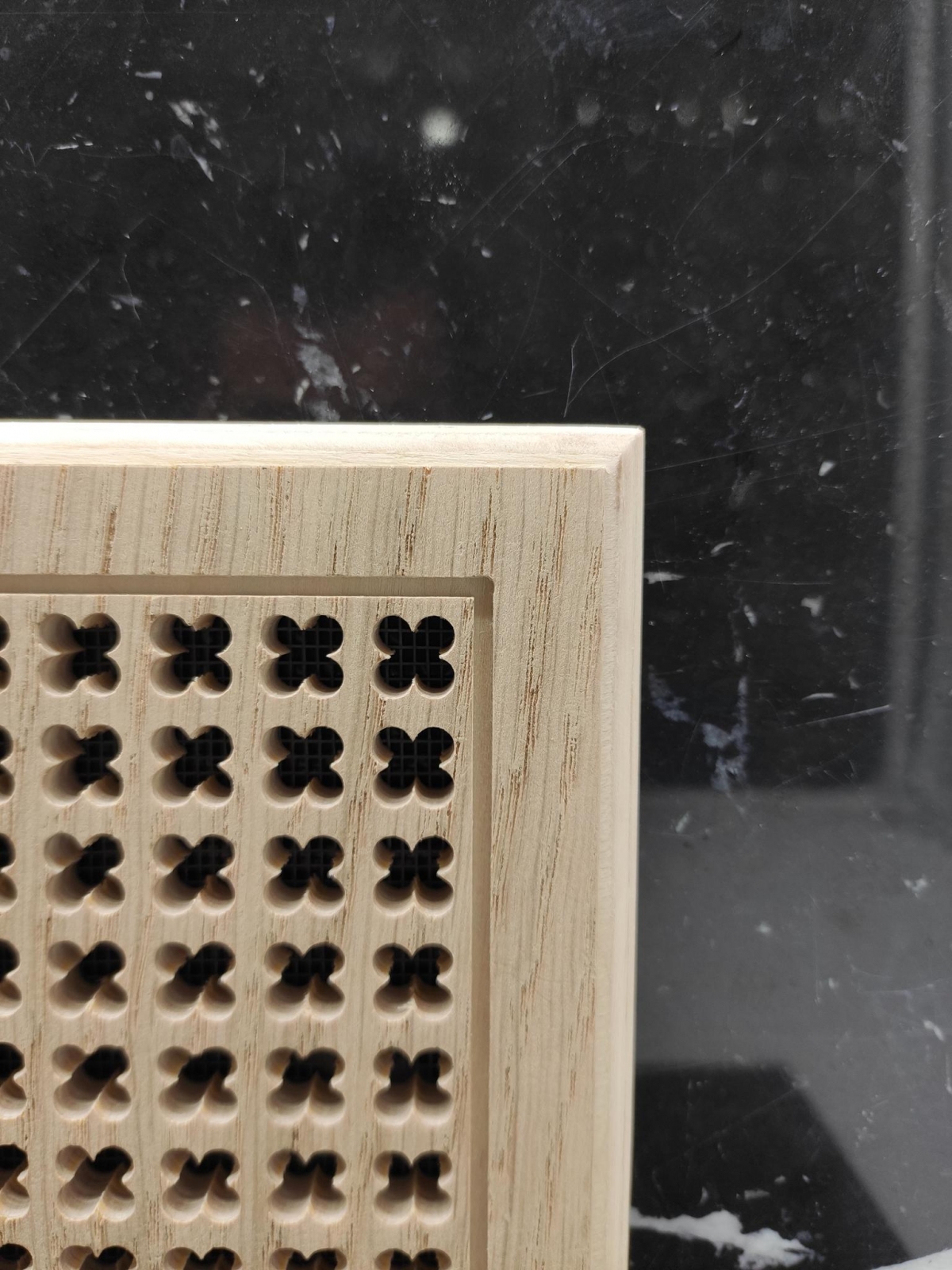 Решетка декоративная деревянная на магнитах Пересвет К-04 150х150мм