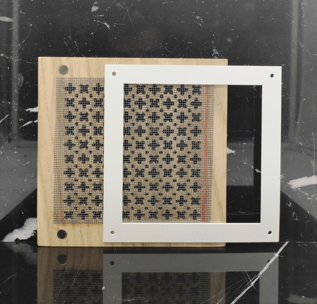 Решетка декоративная деревянная на магнитах Пересвет К-04 150х150мм